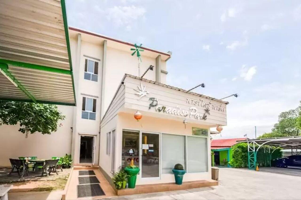 Oyo 306 Paradise Park Laemchabang Sziracsa Kültér fotó